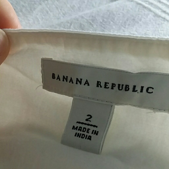 Banana Republic cream ruffle skirt - Picture 3 of 4